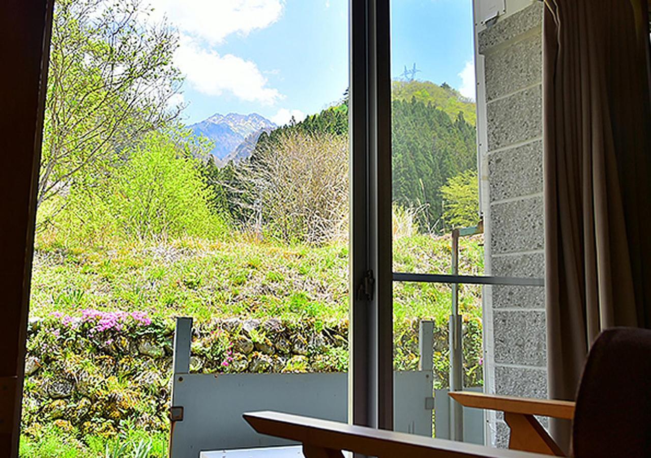 筋肉と自然と遊ぶ宿 田島館 Takayama  Room photo