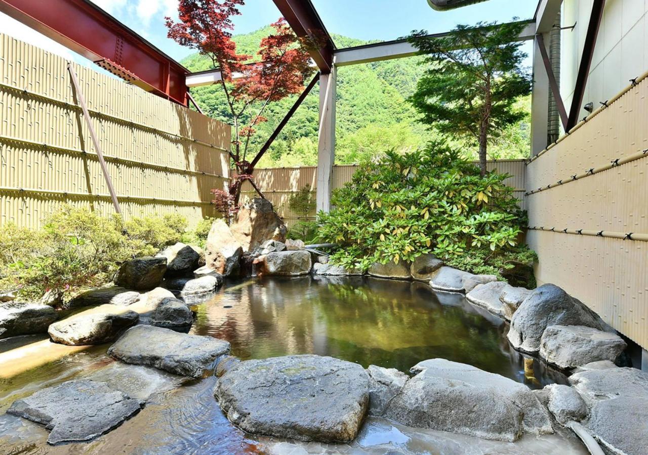 筋肉と自然と遊ぶ宿 田島館 Takayama  Exterior photo